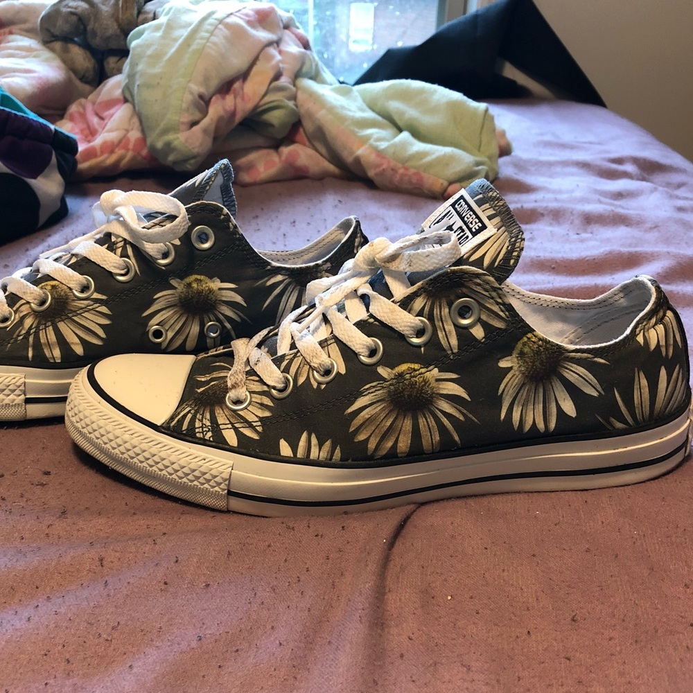 Low top converse